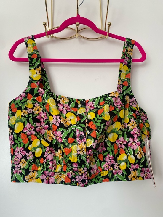 Aqua Tops - AQUA Black Floral & Citrus Button-Front Crop Top NWT! 🍋